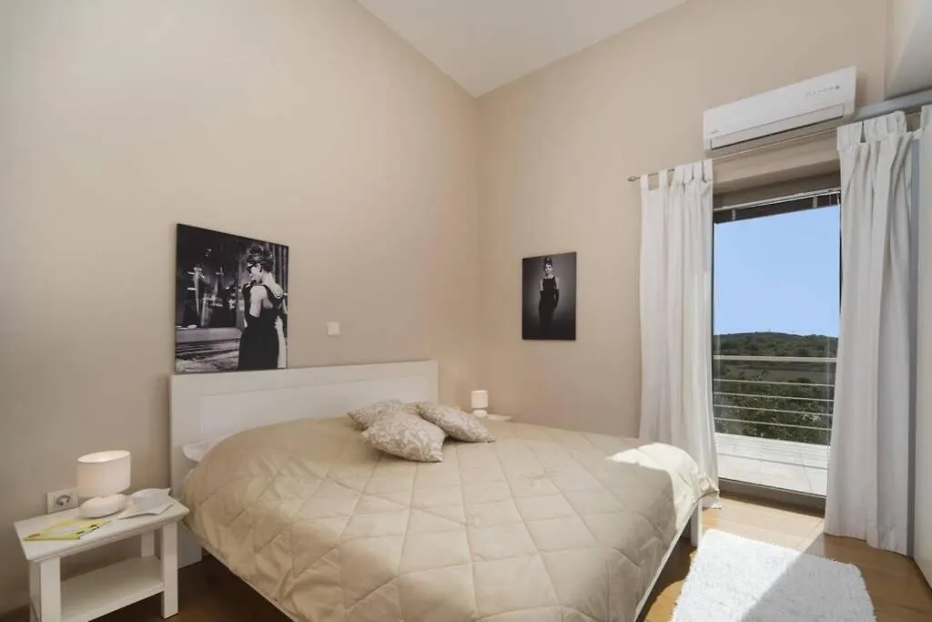 Sunny Summer House 4* Ровинь Вилла